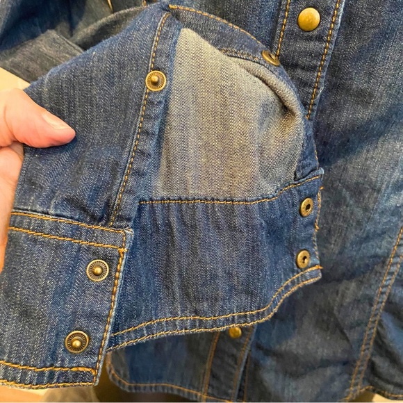 VINTAGE GUESS Denim Button Down Shirt Dark Wash Long Sleeves Brass Details - Picture 9 of 14